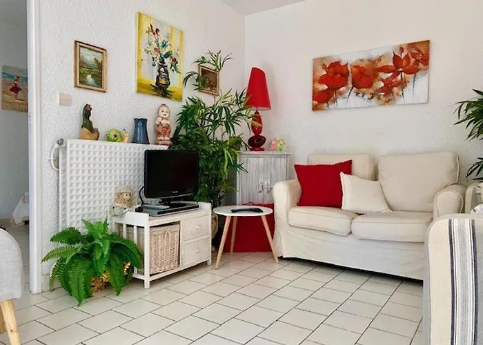 Appartamento T3 Spacieux, 6 Pers., Jardin Et Parking, Quartier Calme - Fr-1-607-106 Agde