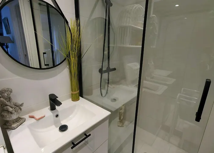 T3 Spacieux, 6 Pers., Jardin Et Parking, Quartier Calme - Fr-1-607-106 *